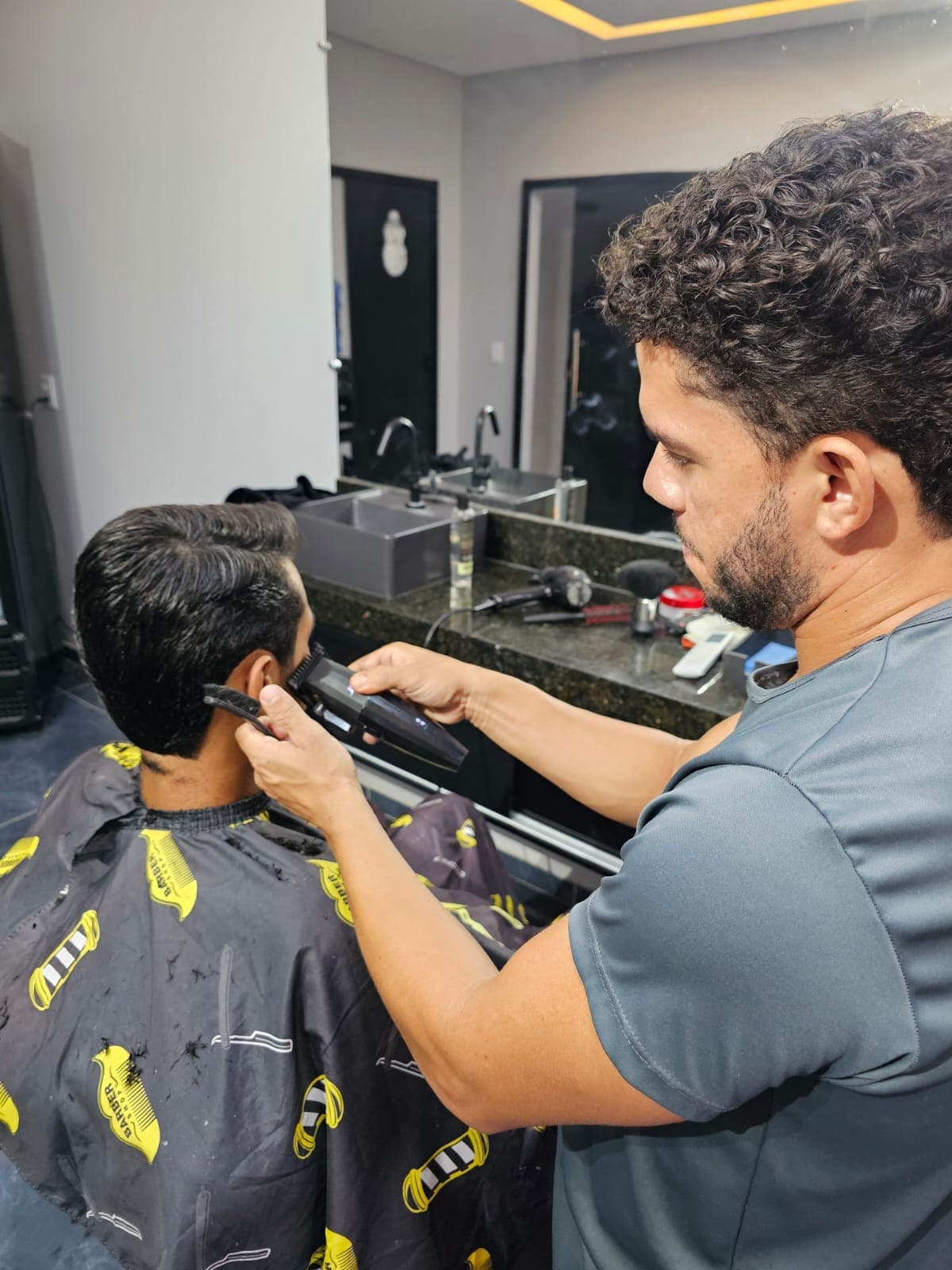 Trabalho da Barbearia do Max